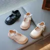 Zapatos de Cuero para Niñas 2025 Verano Zapatos Planos Infantiles Zapatos de Suela Suave para Niñas Pequeñas Zapatos de Bebé Primavera y Otoño Zapatos de Princesa Lolita