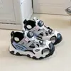 Sandálias Infantis 2026 Nova Coleção Primavera e Verão Sandálias Fechadas para Crianças, Tênis Esportivos da Moda para Crianças Maiores, Sapatos de Verão para Meninos