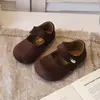 Zapatos de Piel con Estampado de Leopardo para Niñas Otoño 2026 Nuevos Zapatos de Princesa Estilo Birkenstock de Suela Suave para Niños Pequeños Zapatos Individuales Modernos