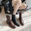 Zapatos de Cuero de Moda JK para Mujer que Aumentan la Altura y Adelgazan Estilo Británico Talla Grande 2025 Botas Martin para Mujer Zapatos de Suela Gruesa de Punta Fina Individuales