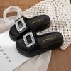 Sandálias e Chinelos de Sola Grossa de 5cm Moda Strass Plataforma Sola Reta Antiderrapante Verão Novo Versátil Estilo Férias