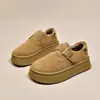 Sapatos de algodão com sola grossa, que aumentam a altura, para mulheres, estilo coreano, forrados com fleece, botas de neve quentes, nova coleção de inverno 2026, mocassins de calçar fácil, sapatos fofos de algodão