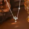 Cadena de Clavícula Elegante con Circonita Microincrustada Galvanizada en Oro Real para Mujer 2024 Nueva Cadena de Cuello Versátil Exquisita con Colgante de Estrella de Cuatro Hombres