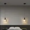 Lustre Pequeno de Cabeceira para Quarto 2025 Novo Moderno Simples Elegante High-End Lâmpada de Proteção Ocular de Espectro Completo