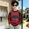 Camiseta raglan de algodão puro para meninos, manga longa, novo estilo primavera/outono com estampa color-block, moderna e única, adequada para crianças de tamanho médio e grande como camada base