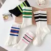 Meias elásticas listras pretas e brancas femininas adequadas para calças de tubarão verão feminino comprimento da panturrilha primavera e outono meias de estudante