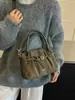 Bolsa de Mão de Pelúcia Camurçada Feminina 2026 Nova Tendência Outono Pequena Nicho Retrô Merade Para Ir ao Trabalho Ombro Único Transversal