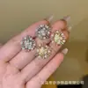 Pendientes de Perla Copo de Nieve Pequeños y Exquisitos Japoneses y Coreanos, Pendientes de Diseño Elegante y Sencillo, Pendientes de Moda Únicos Versátiles para el Día a Día