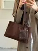 Bolsa de mano retro de comercio electrónico transfronterizo para mujer, bolsa nueva de alta calidad, moda para ir al trabajo, gran capacidad, bandolera individual para el hombro, moderna