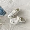 Zapatos de lona de lunares para niñas, de uso bidireccional, nuevos zapatos blancos de suela gruesa para primavera y otoño 2026, zapatillas casuales versátiles sin cordones