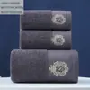 Comercio Exterior Transfronterizo Juego de Tres Piezas de Toalla de Algodón y Toalla de Baño Toalla Publicitaria de Regalo Logo Bordado Suave y Absorbente