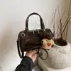 Bolso Boston Baguette Retro de Moda Estilo Coreano para Mujer, Bolso Almohada Maillard de Nuevo Estilo, Bolso de Hombro Versátil para el Trabajo, Bolso de Axila