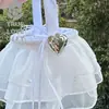 Suministros para Bodas Occidentales al por Mayor Cesta de Flores de Encaje Nupcial Blanca Cesta de Flores para Boda Suministros para Bodas Suministro de Exportación