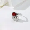 Anillo de Acero de Titanio Abierto Irregular Único de Nicho Forma de Gota de Agua Moda Europea y Americana Múltiples Opciones de Color Conservación del Color Venta Directa de Fábrica