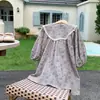 Colección Otoño 2026 Ropa Infantil Estampado Retro Francés Vestido Holgado para Niña Encaje Manga Larga Vestido de Princesa Infantil