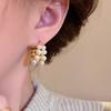 Pendientes de Perlas de Doble Fila Luz de Anillo Lujo Nicho Único Diseño Avanzado Broche de Oreja 2024 Nuevos Pendientes Retro Únicos para Mujer