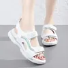 Sandálias Femininas Plus Size Transfronteiriças Estilo Novo 2026 para o Verão, Sandálias Esportivas de Exterior na Moda, Sapatos Casuais Femininos, Tamanhos 34-42
