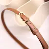 Cinturón de Cuero de Lujo Ligero para Mujer, Adecuado para Jeans, Cinturón Decorativo Versátil Simple Retro Estilo Hong Kong para Mujer, Cuero Genuino, en Stock al por Mayor