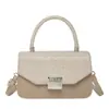 Nova Bolsa Transversal Casual Elegante Simples 2025 Moda de Verão Bolsa de Mão de Nicho Pequena Quadrada para Mulheres