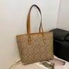 Bolso Tote Nuevo Clásico Estampado de Gran Capacidad para el Trabajo, Bolso de Hombro para Mujeres Presbitas, Moderno y Sencillo, Sentido de Alta Gama de Koujia