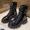 Botas Blancas Estilo Similar de Zhao Liying para Mujer, Botines Cortos de Moda Ins Estilo Británico con Suela Gruesa 2025 Nuevas Botas de Motociclista