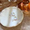 Pendientes Pequeños de Color Gradiente Cielo Estrellado Abrazando Luna y Estrella, Pendientes para el Trabajo, Pendientes de Nicho de Gama Alta, Modernos y Elegantes para Mujer