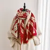 Bufanda Jacquard Geométrica de Contraste de Color Vintage 2026, Calentador de Cuello Cálido Otoño e Invierno para Mujer, Chal Exterior Multifuncional con Borlas Tricolor