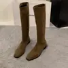 Botas longas femininas da moda em camurça com salto grosso e design justo, novas botas longas estilo coreano para outono e inverno de 2026 com um design estiloso, botas de montaria versáteis
