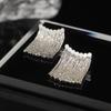 Diseño Nicho Aretes de Borla Elegantes Exagerados de Alta Gama para Mujer Lujo Accesible Aretes Simples 2024 Nuevos Aretes de Moda