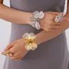 Pulseira Aberta Flor Oca Cravejada com Diamantes Transfronteiriça Europeia e Americana, Pulseira Exagerada Fashion e Personalizada, Conjunto de Pulseiras Exquisito e Versátil