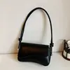 Bolsa feminina transfronteiriça 2026, bolsa de mão simples e bolsa transversal, bolsa quadrada pequena versátil, bolsa de ombro de alta qualidade, bolsa feminina de cor sólida