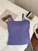 Camiseta sin mangas de tirantes finos estilo americano para mujer, nueva para primavera y verano, ropa interior, tacto de alta gama, con almohadillas en el pecho, top favorecedor que estiliza, tirantes ajustables