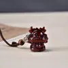 Tallados de Animales Zodiacales en Palo de Rosa - Cordones para Teléfono de Madera Maciza, Dijes para Bolsos y Colgantes Decorativos - Mayoreo