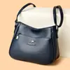 Bolsa feminina modelo novo 2026, simples e versátil, bolsa transversal de grande capacidade, bolsa de ombro texturizada para mulheres, disponível para atacado