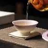 Xícara Mestra de Cerâmica com Design de Flor de Rosa, Xícara de Chá com Pé Alto para Uso Doméstico, Xícara de Chá de Alto Valor Estético, Xícara de Conjunto de Chá Kung Fu