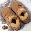 Zapatillas de algodón afelpado para hombre, modelo 2026, de suela gruesa, con talón cerrado, cálidas para invierno, para usar en exteriores, antideslizantes, zapatos de algodón afelpado para parejas de mujeres