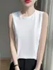 Camisola Redonda de Algodão com Seda Refrescante para Mulheres, Cor Sólida, Adequada para Usar por Cima ou em Camadas, Top sem Mangas, Camada Base de Camiseta Branca 100% Algodão