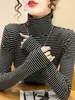 Top térmico de cuello alto a rayas blancas y negras para mujer, moderno y elegante, con un toque de alta gama, adecuado para otoño e invierno