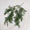 Efecto de tinte en flor de plástico no regresa, no cambia color verde de boda planta verde fresca pequeña material de hoja hierba creciente niebla