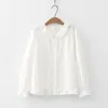 Camisa branca de manga longa com gola simples e elegante em renda, estilo japonês, para mulheres, blusa casual que rejuvenesce, outono 2026