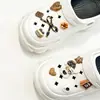 Nuevos Zapatos con Agujeros Accesorios DIY Hebillas para Zapatos Flores para Zapatos Hebillas Decorativas Desmontables 3D Flores para Zapatos Perro Pequeño Café con Leche