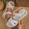 Sandalias de Talla Grande Transfronterizas para Mujer 2026 Verano Nuevas Sandalias de Suela Gruesa Velcro Suela Suave Moda Casual Zapatos de Talla Grande para Mujer
