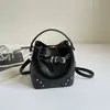 Bolso de Mano de Lujo de Gama Alta de Nicho para Mujer, Nuevo Bolso Cubo de Hombro Cruzado de Moda Tendencia Verano 2026
