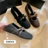 Sapatos de salto oculto para mulheres, estilo igual ao da Mamãe Uva, com aumento de 4 cm de altura, sapatos Mary Jane forrados com fleece, sapatos de algodão para outono e inverno, sapatos quentes de pelo