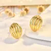 Pendientes de Bola Metálica Plegada con Aguja de Plata S925 Diseño de Nicho Pendientes de Alta Gama Estilo Europeo y Americano Pendientes Retro para Mujer