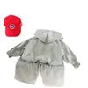 Conjunto de Ropa de Otoño para Niños 2026, Sudadera con Capucha de Dos Piezas para Bebé Primavera y Otoño, Ropa Elegante, Ropa Infantil de Moda al por Mayor