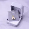 Collar Colgante de Perla Calabaza Micro-incrustada de Zirconia para Mujer Invierno Lujo Ligero Diseño de Nicho Cadena Exquisita para Clavícula Cadena de Collar de Alta Calidad