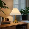 Lámpara de Mesa Retro Minimalista Nórdica para Dormitorio Mesita de Noche, Lámpara de Noche Creativa Romántica Acogedora Estilo Ins Celebridad de Internet Estilo Americano con Función de Atenuación