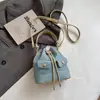 Bolsa de Mão Elegante e Simples para Mulheres, Nova Bolsa de Ombro Estilosa para o Verão de 2026, Bolsa Transversal tipo Saco Relaxada e Única para Mulheres