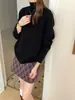 Camisa de Tricô Lisa Solta com Gola Alta Meia para Mulheres 2025 Outono e Inverno Nova Tendência Estilo Coreano Emagrecedor Simples Suéter Interno